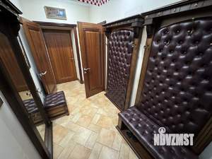 Коттедж 350м&sup2;, 3-этажный, на длительный срок, 