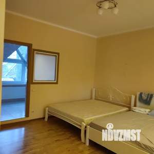 Коттедж 120м², 2-этажный, на длительный срок, 