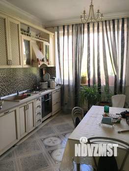Дом 200м², 2-этажный, на длительный срок, 
