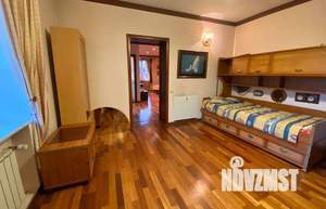 Дом 700м², 4-этажный, посуточно, 