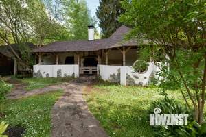 Дом 1200м&sup2;, 4-этажный, посуточно, 