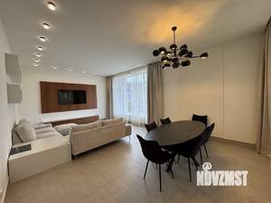 Коттедж 360м², 3-этажный, на длительный срок, 