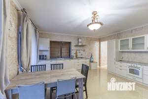Коттедж 400м², 2-этажный, на длительный срок, 