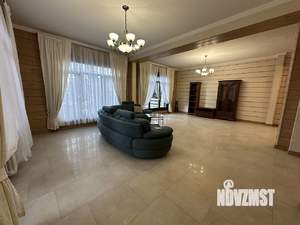 Таунхаус 300м², 3-этажный, на длительный срок, 