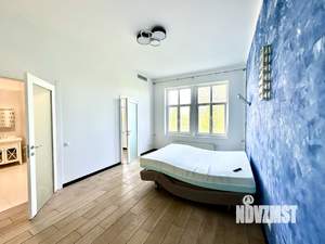 Таунхаус 450м², 3-этажный, на длительный срок, 