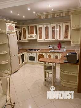 Дом 500м², 3-этажный, на длительный срок, 