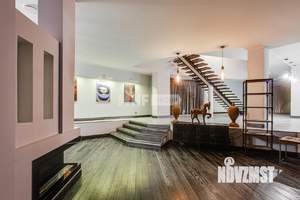 Коттедж 946м&sup2;, 2-этажный, на длительный срок, 