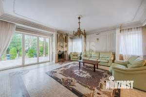 Таунхаус 364м², 3-этажный, на длительный срок, 