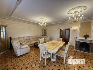 Коттедж 210м², 4-этажный, на длительный срок, 