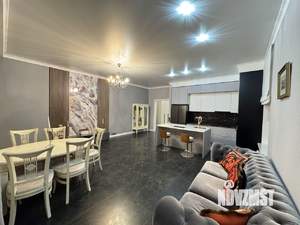 Таунхаус 200м², 3-этажный, на длительный срок, 