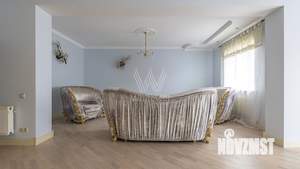 Коттедж 350м², 3-этажный, на длительный срок, 