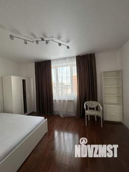 Таунхаус 150м&sup2;, 3-этажный, на длительный срок, 