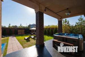 Дом 300м&sup2;, 2-этажный, посуточно, 