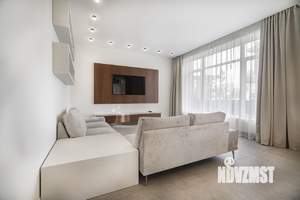 Дом 340м², 2-этажный, на длительный срок, 