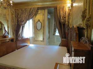 Таунхаус 365м&sup2;, 3-этажный, на длительный срок, 