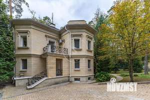 Дом 380м², 4-этажный, на длительный срок, 