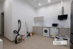 Дом 450м², 2-этажный, на длительный срок, 