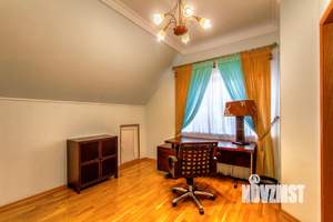 Коттедж 450м², 3-этажный, на длительный срок, 