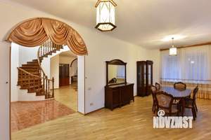 Коттедж 450м², 2-этажный, на длительный срок, 