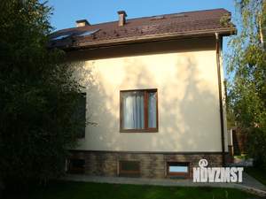 Коттедж 250м², 3-этажный, на длительный срок, 