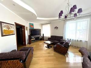 Дом 350м², 3-этажный, на длительный срок, 