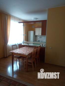 Коттедж 200м², 2-этажный, на длительный срок, 