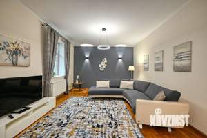 Дом 250м², 2-этажный, на длительный срок, 