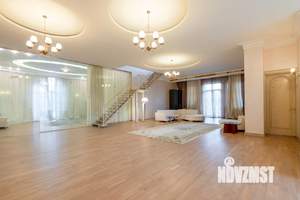 Дом 1000м², 3-этажный, посуточно, 