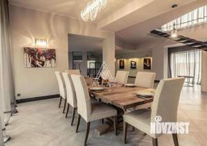 Дом 880м², 3-этажный, на длительный срок, 