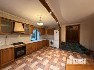 Дом 230м², 2-этажный, на длительный срок, 