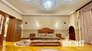 Дом 1500м², 3-этажный, посуточно, 