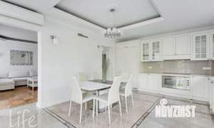 Коттедж 400м², 2-этажный, на длительный срок, 