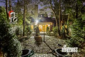 Таунхаус 300м&sup2;, 2-этажный, на длительный срок, 