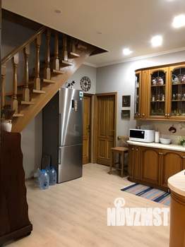 Коттедж 290м², 2-этажный, на длительный срок, 