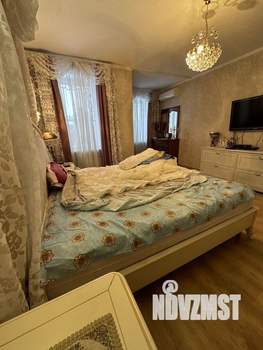 Таунхаус 330м², 3-этажный, на длительный срок, 