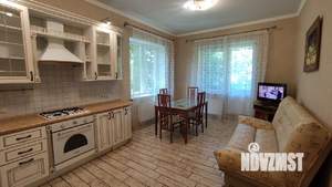 Дом 345м², 3-этажный, на длительный срок, 