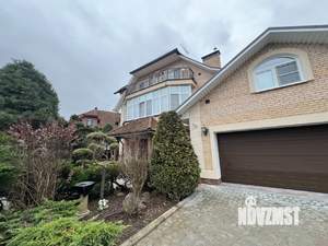 Дом 500м&sup2;, 3-этажный, на длительный срок, 