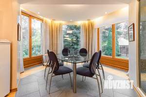 Коттедж 500м², 3-этажный, на длительный срок, 