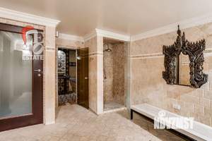 Таунхаус 300м&sup2;, 2-этажный, на длительный срок, 