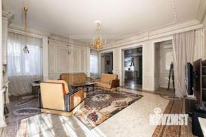 Таунхаус 364м², 4-этажный, на длительный срок, 