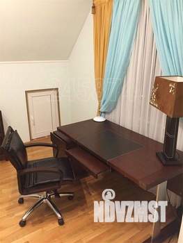 Коттедж 500м², 3-этажный, на длительный срок, 