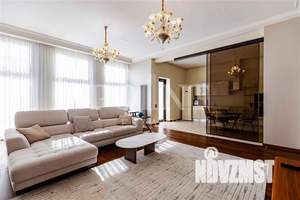 Таунхаус 360м², 2-этажный, на длительный срок, 