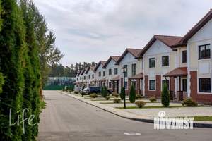 Таунхаус 188м², 2-этажный, на длительный срок, 