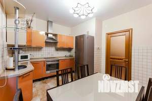 Дом 130м², 2-этажный, на длительный срок, 