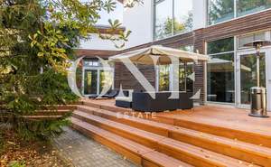 Дом 446м², 3-этажный, на длительный срок, 