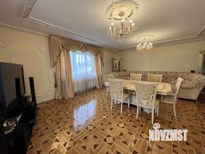 Коттедж 200м², 3-этажный, на длительный срок, 