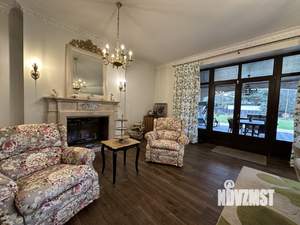 Коттедж 1000м², 3-этажный, на длительный срок, 