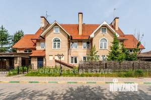 Таунхаус 350м², 3-этажный, на длительный срок, 