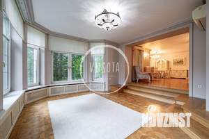 Коттедж 380м², 2-этажный, на длительный срок, 