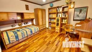 Дом 700м², 3-этажный, посуточно, 